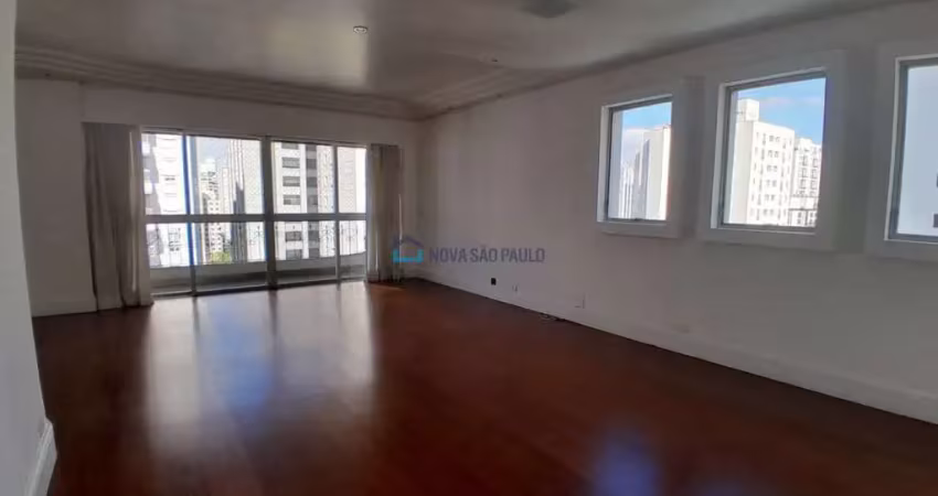 Apartamento com 3 quartos para alugar na Alameda dos Arapanés, --, Indianópolis, São Paulo