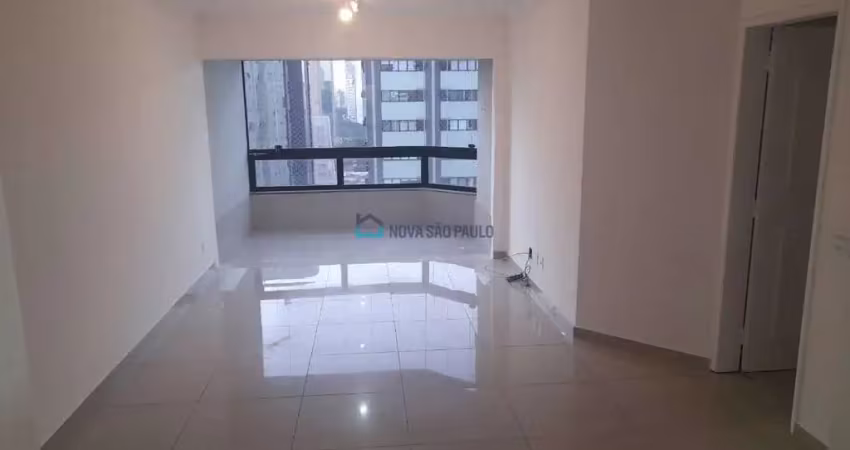 Apartamento para locação! com 03 quartos; 1 suíte; 2 vagas de garagem! vila nova conceição.