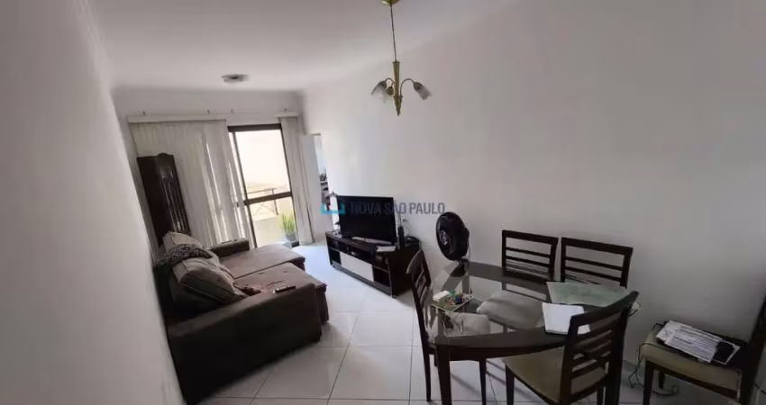 Apartamento com 2 quartos para alugar na Avenida Bosque da Saúde, --, Saúde, São Paulo