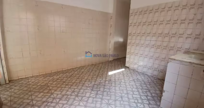 Casa de vila, imediação do metrô jabaquara , proximo ao bommbeiro