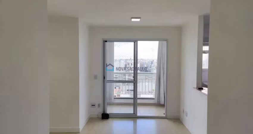 Apartamento com  60 com 2 dormitório e 02 vaga de garagem