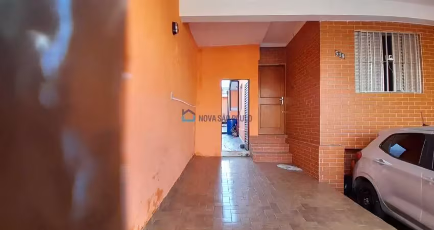 Casa térrea na saúde com 01 quartos e 01 vaga de garagem