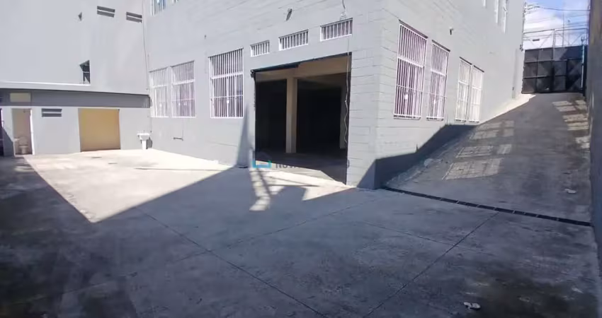 Barracão / Galpão / Depósito com 7 salas para alugar na Avenida Conceição, --, Centro, Diadema