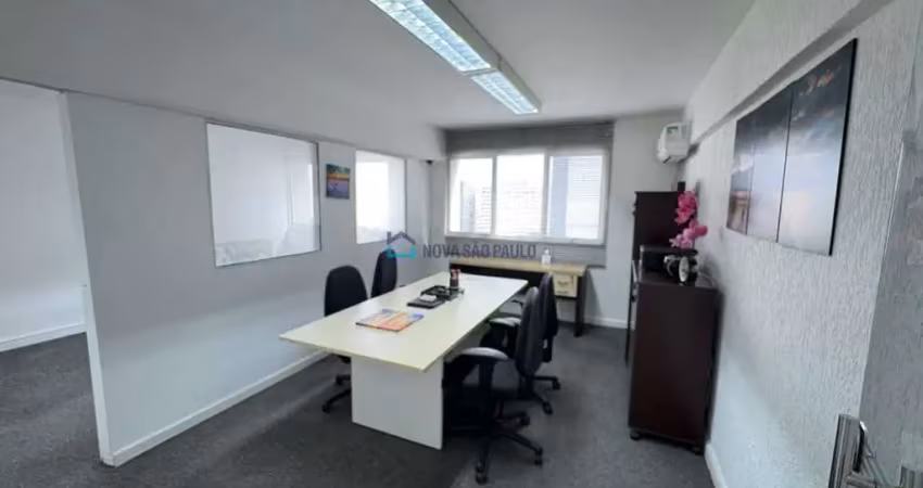 Sala comercial para locação, próximo ao metrô paraíso.