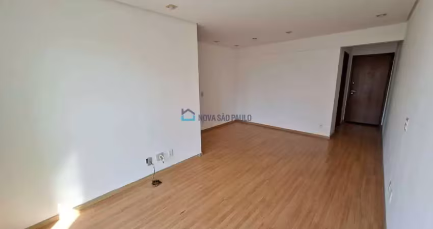 Ótima localização, trav. r santa cruz, imediação do metro santos imigrantes