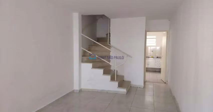Localização privilegiada , sobrado com 2 quartos , trav. da r verbo divino, santo amaro