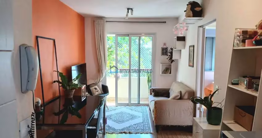 Apartamento mobiliado 50m2 , 2 dormitórios , 1 vaga  - 600 metrô são judas.