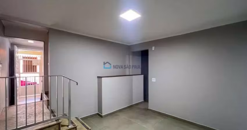 Casa para locação no ipiranga com 2 quartos e 01 vaga de garagem.