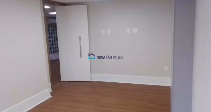 Locação. moema pássaros. conjunto comercial com 156,36m². 8 salas. 4 vagas