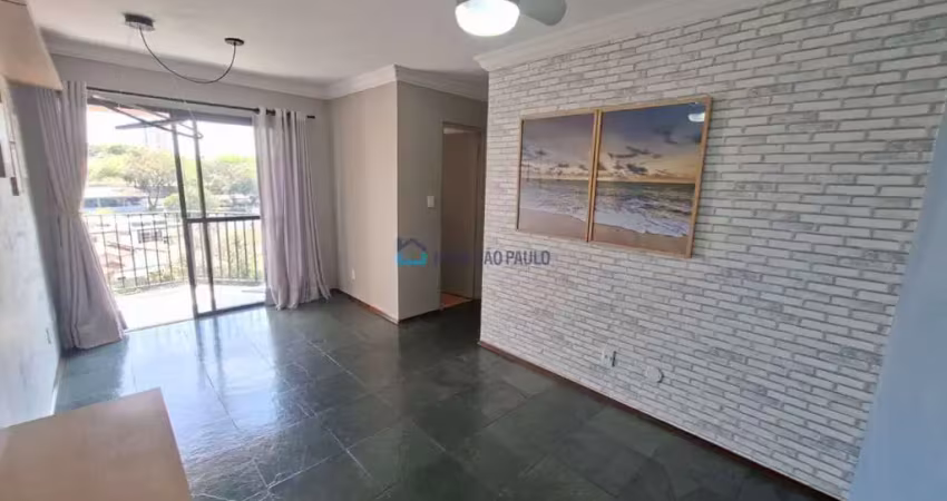 Apartamento de 50m² com sacada próximo ao metrô saúde