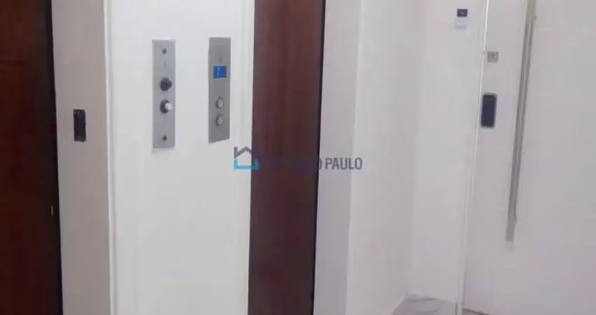 Situado na avenida brigadeiro luís antônio, prox. estação japão - liberdade