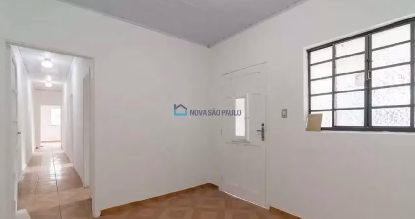 Casa com 3 quartos para alugar na Rua dos Caciques, --, Saúde, São Paulo
