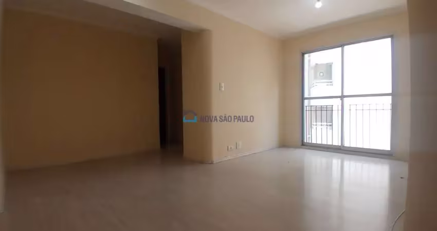 Apartamento com 2 quartos para alugar na Rua Apotribu, --, Saúde, São Paulo