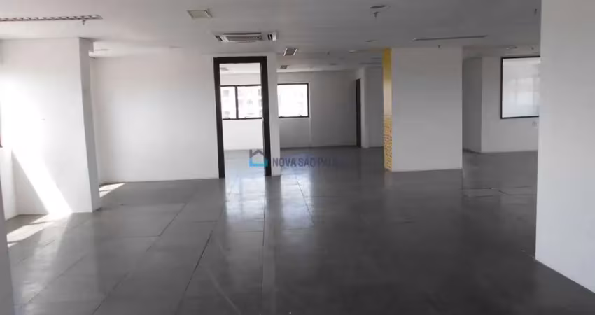 Conjunto comercial para locação! próximo aometrô são judas.