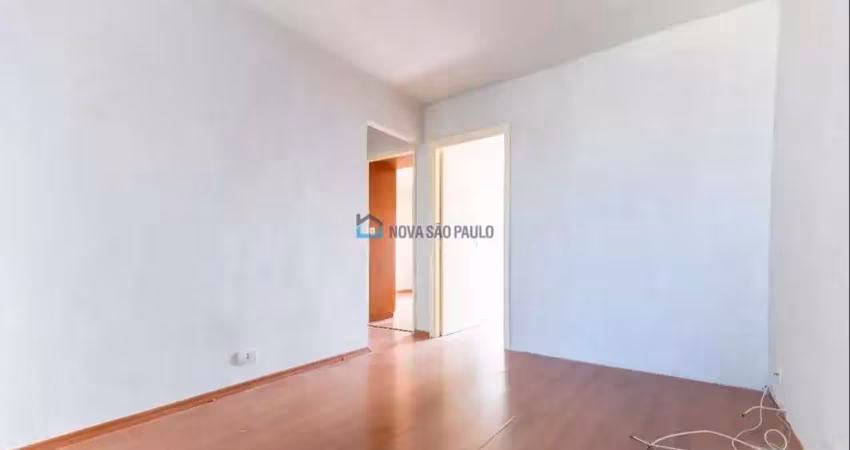 Apartamento de 50m² para alugar com 3 quartos, próximo ao metro saúde