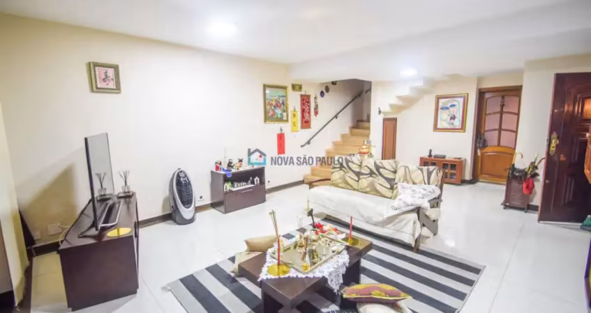 Casa com 3 quartos à venda na Rua das Hortênsias, --, Mirandópolis, São Paulo