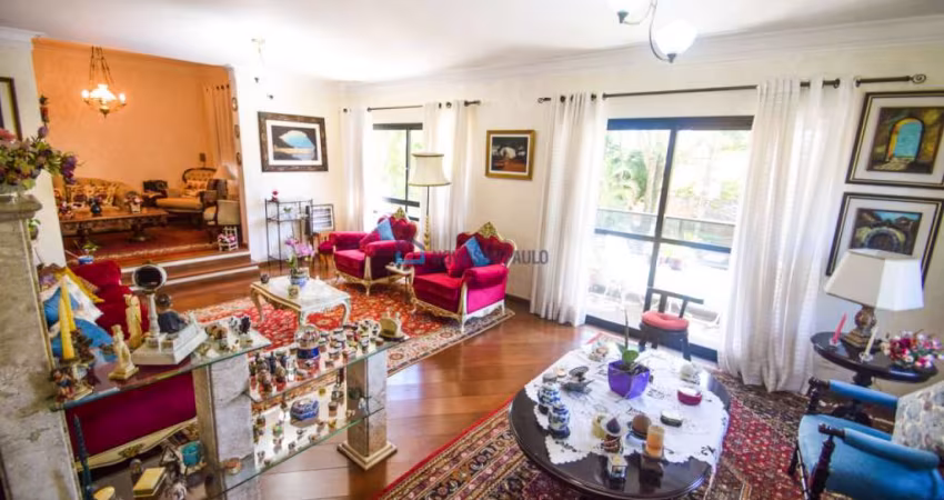 Apartamento 211m2 próximo Av. Indianópolis - 3 suítes, 4 vagas, 2 closets