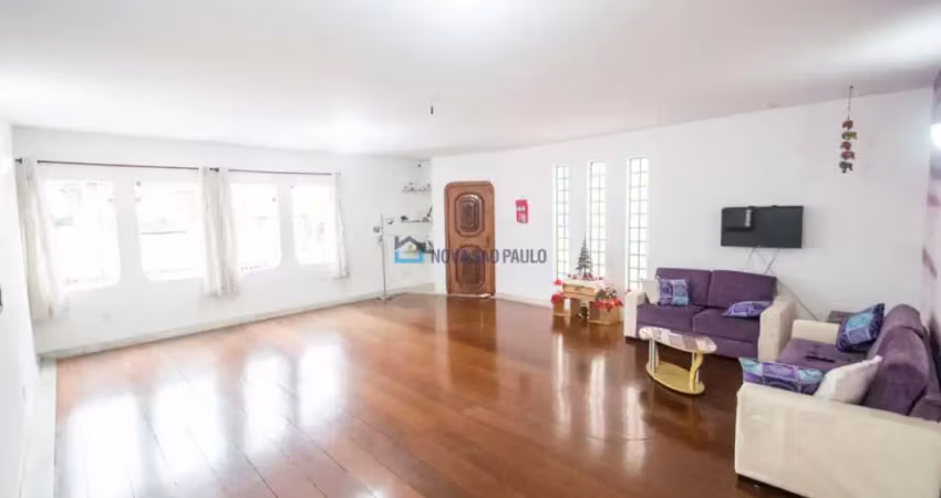 Sobrado 340m²,tríplex, quintal,4 dts, 3 suítes, 5 vagas ! a 950 m,10 min a pé ao metrô alto ipiranga