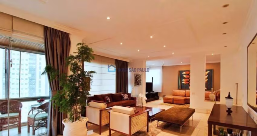 Apartamento no Morumbi | 4 Quartos | 3 Suítes | 5 Vagas | Venda