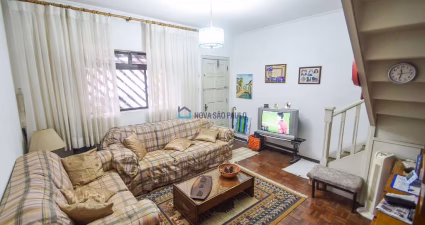Sobrado, quintal nos fundos c / edícula com 2 quartos ! Prox. Metrô Alto Ipiranga