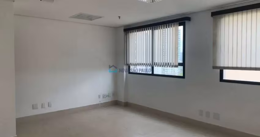 Sala comercial com 1 sala à venda na Rua São Benedito, --, Santo Amaro, São Paulo