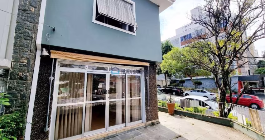 Casa a Venda com 3 dormitórios, 2 vagas, 162 m² região Vila Clementino