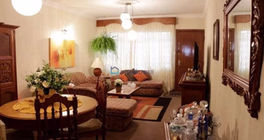 Casa/ Sobrado perto do Metrô Praça da Árvore  - residencial ou comercial
