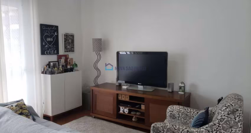 Apartamento à venda na Vila Mariana com 3 quartos e  2 vagas de garagem .