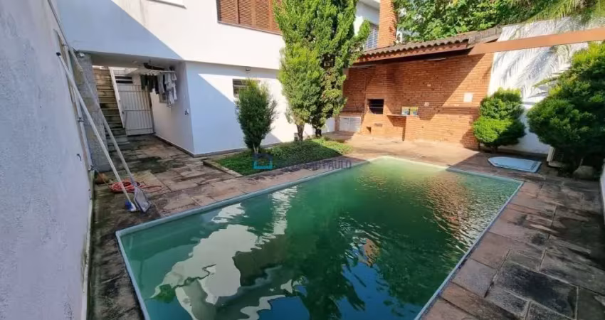 Miolo nobre! casa térrea + piscina, 4 dts, 3 suítes, 5 vagas, quintal, churrasqueira! jd da saúde