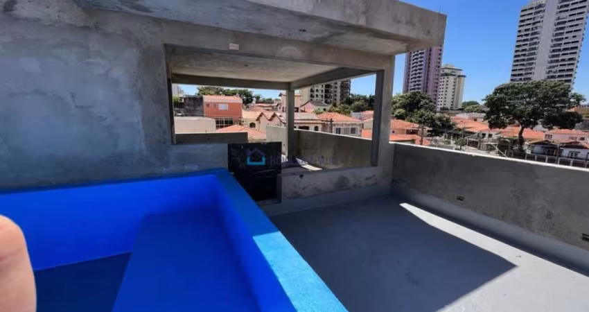 Sobrado  Jardim da Saúde com piscina.