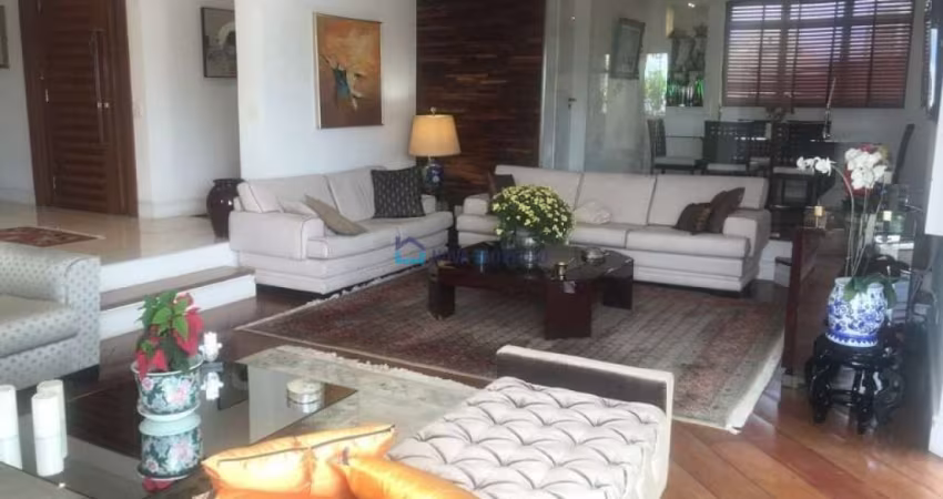 Apartamento Alto Padrão em Moema
