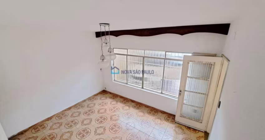 Sobrado 2 quartos e 2 vagas - próximo do Metrô