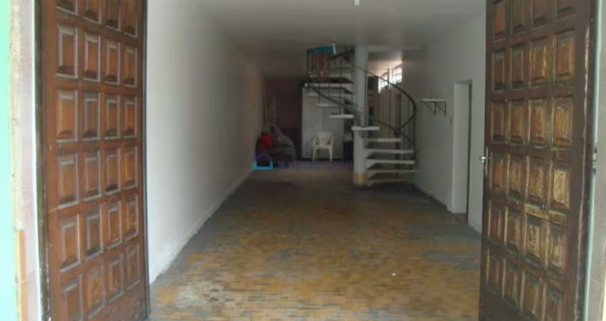 Sobrado com 03 dormitórios na região da Vila Santa Catarina