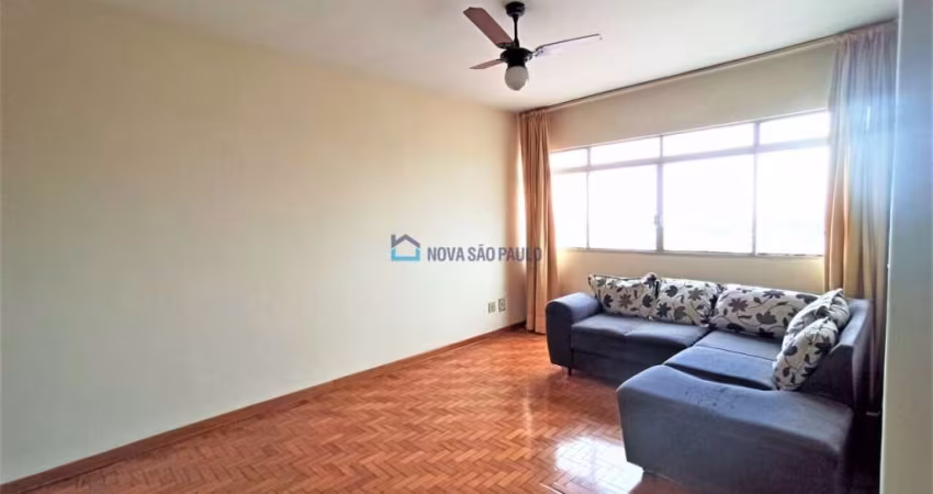 Apartamento em andar alto, ao lado do Metrô Praça da Árvore