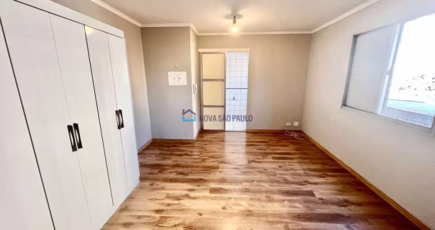 Apartamento à venda em São Paulo, Zona Sul, Moema lado Indios, - 1 dormitório, 1 vaga