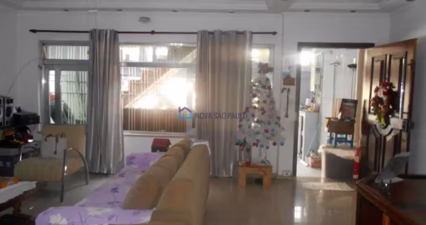 Sobrado à venda no jabaquara 150m² com 3 dormitóri1 suite , 2 vagas. quintal churrasqueira  e forno