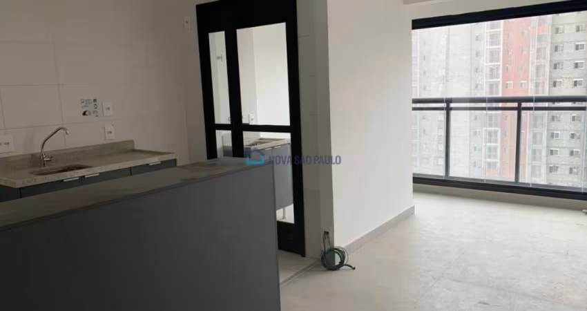 Apartamento a venda de 2 dormitórios em Moema
