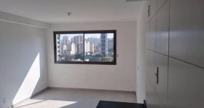 STUDIO, 31,15 ÚTEIS, 600 M DO METRÔ SANTA CRUZ