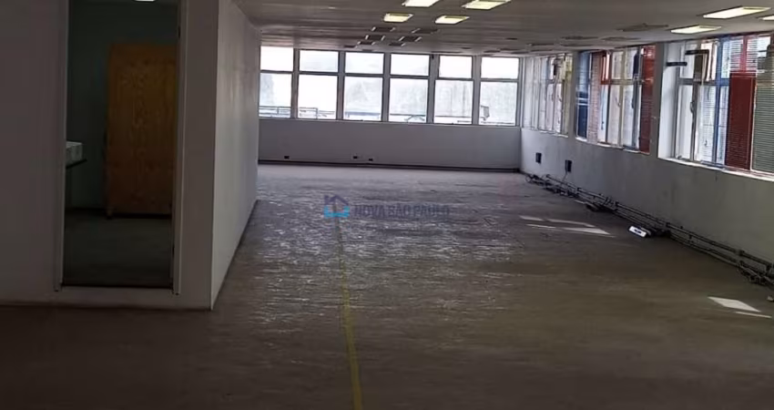 Meia laje na Faria Lima com 448m² e proximo ao metrô