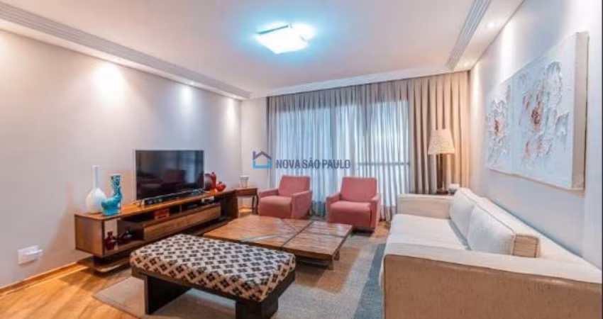 Brooklin - Apartamento de 132m² 3 dormitórios e 2 vagas em Andar Alto
