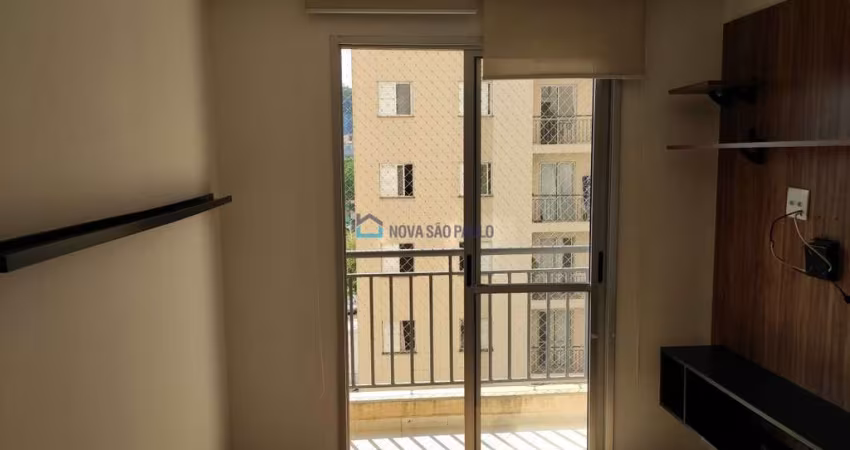 Apartamento com 02 dormitórios na região do Jabaquara