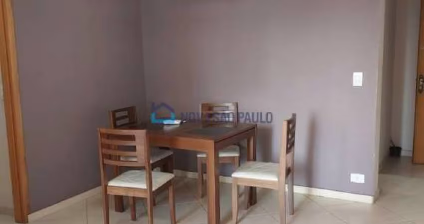 Apartamento à venda na Vila Gumercindo imediações do metrô Santos Imigrantes