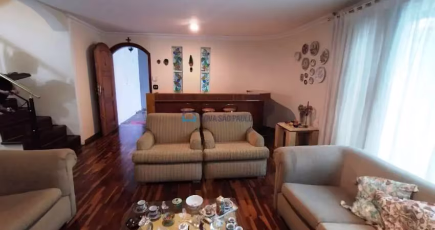 Casa com 4 quartos à venda na Rua Camundo, --, Planalto Paulista, São Paulo