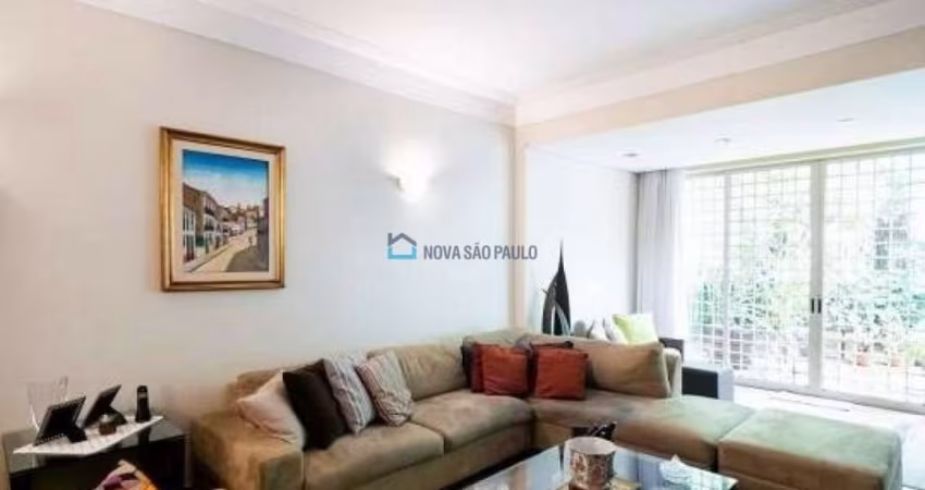 Casa Térrea no Brooklin | Venda | 3 Dormitórios | 1 Suíte | 4 Vagas