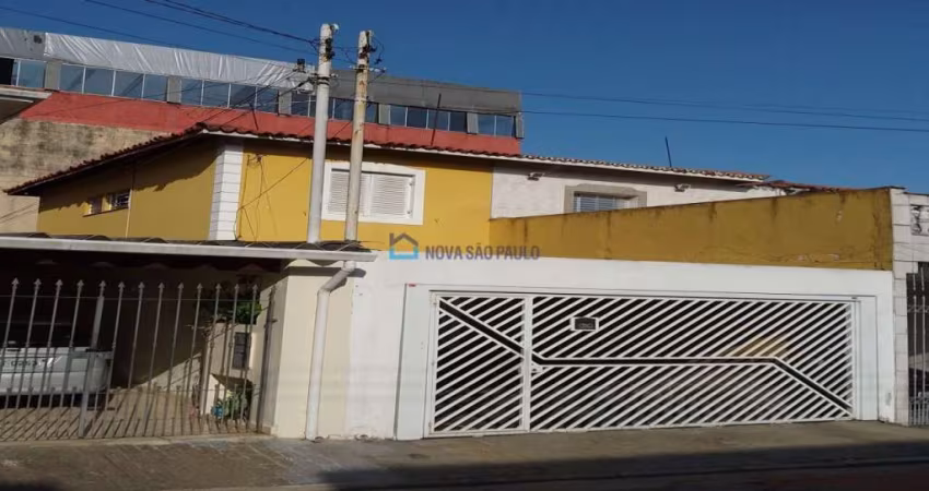 Planalto Paulista - Sobrado com banheira e edícula