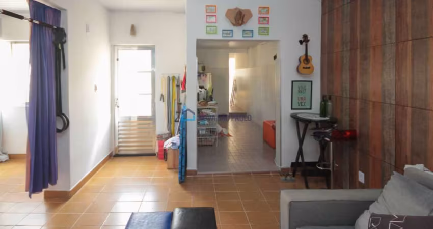 Casa Térrea 04 quartos 02 vagas - Cambuci (próximo a Aclimação)