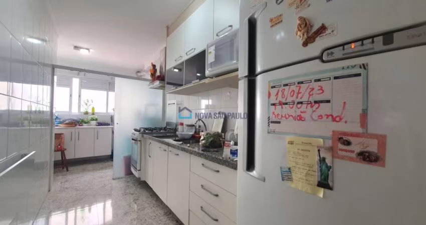 Apartamento com sol da tarde, amplo próximo ao metrô Conceição!