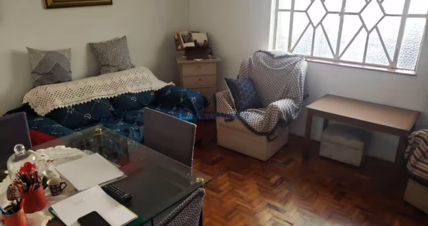 Casa à venda na Vila Clementino com 2 quartos.