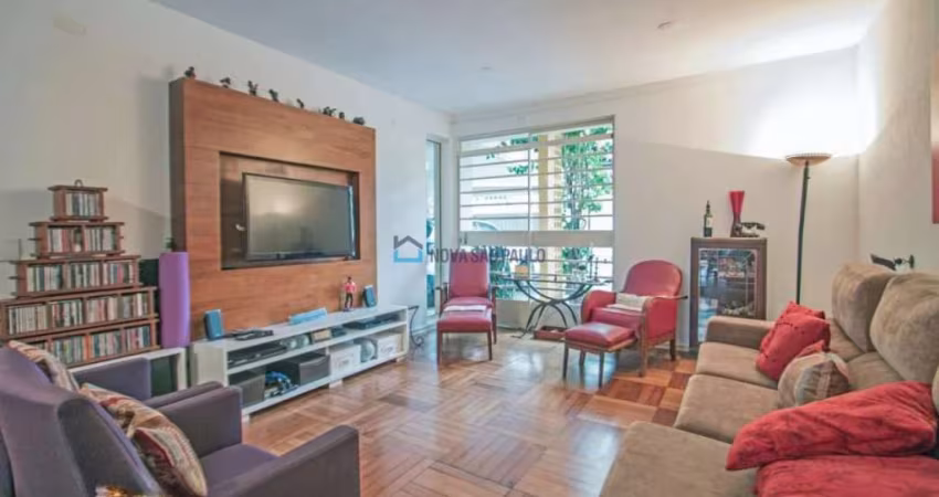 Sobrado com 3 quartos à venda no Brooklin | 250 m² | Rua Barão do Triunfo