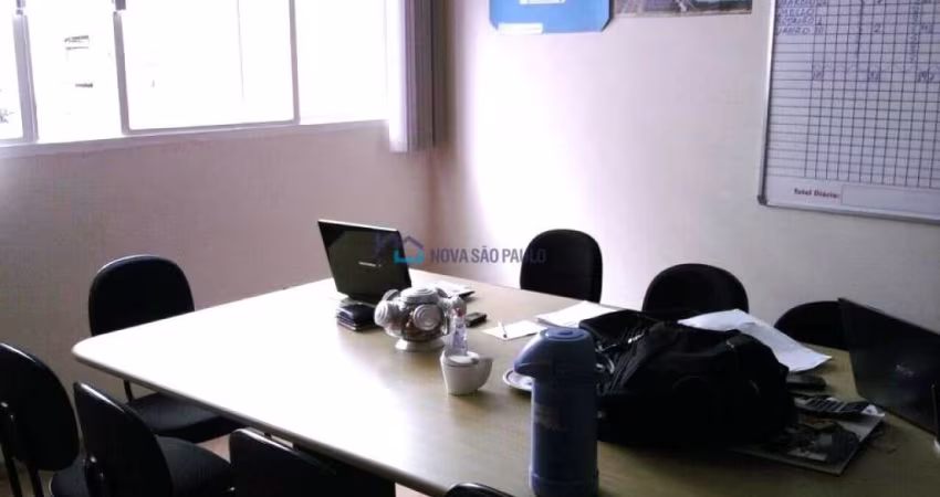 conjunto comercial com 5 salas, 83m², Al. Itú com R. Pamplona